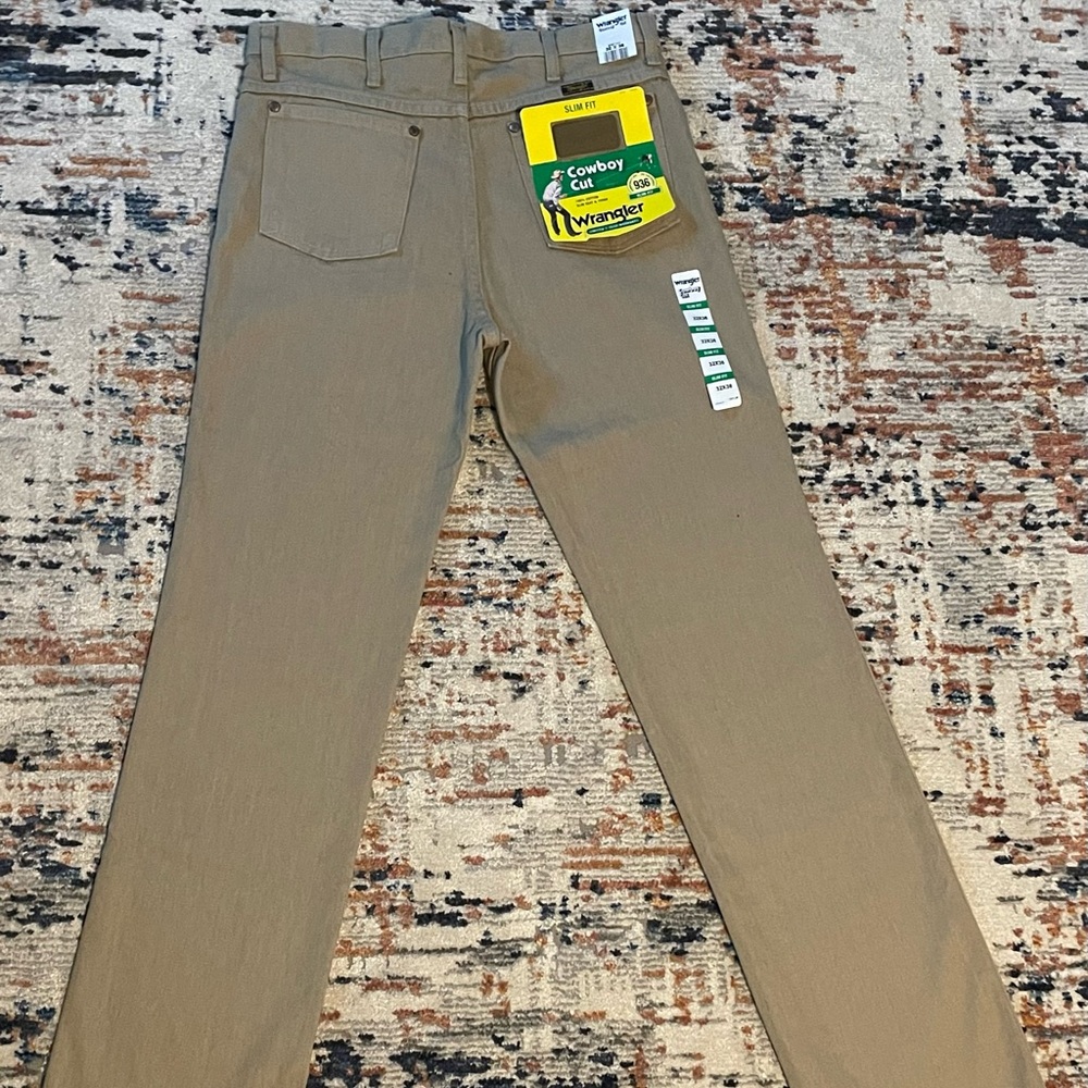 Cowboy Cut Tan Wrangler Jeans